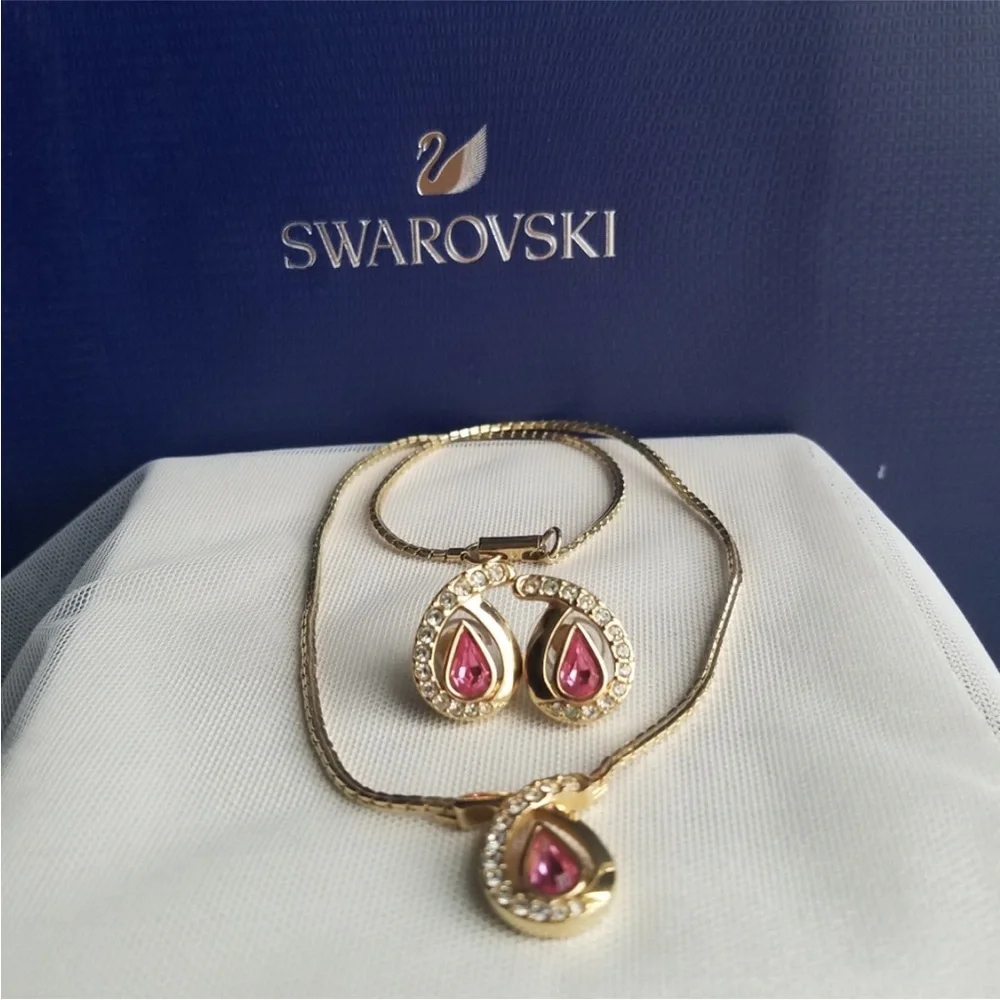 AUTHENTIC Swarovski 24k Gold Plated Pink Teardrop Necklace RARE
